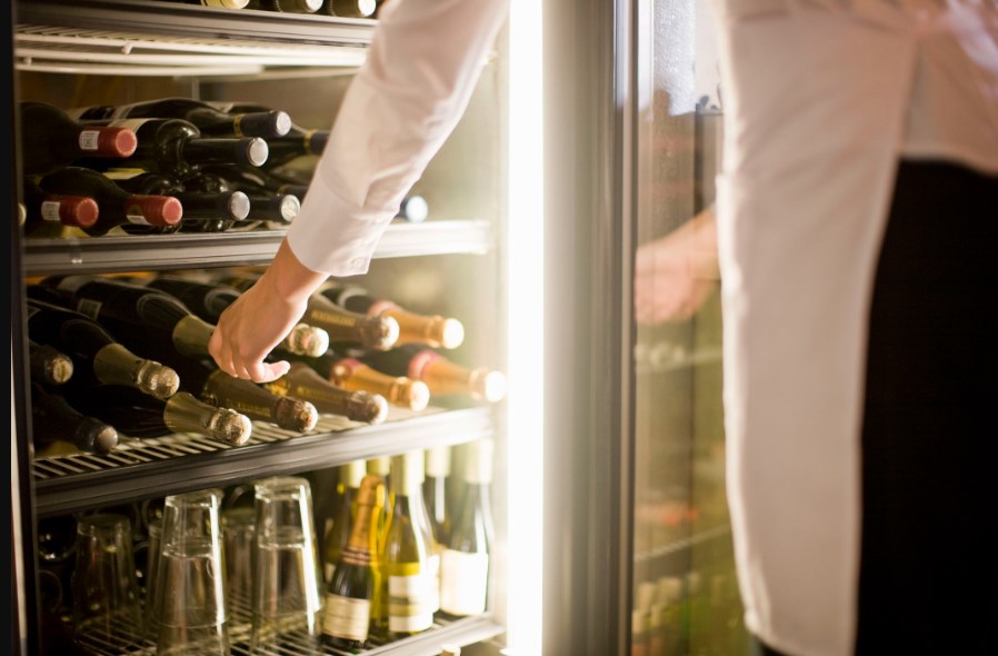 The Right Temperature Is Needed To Store White Wine In A Wine Fridge